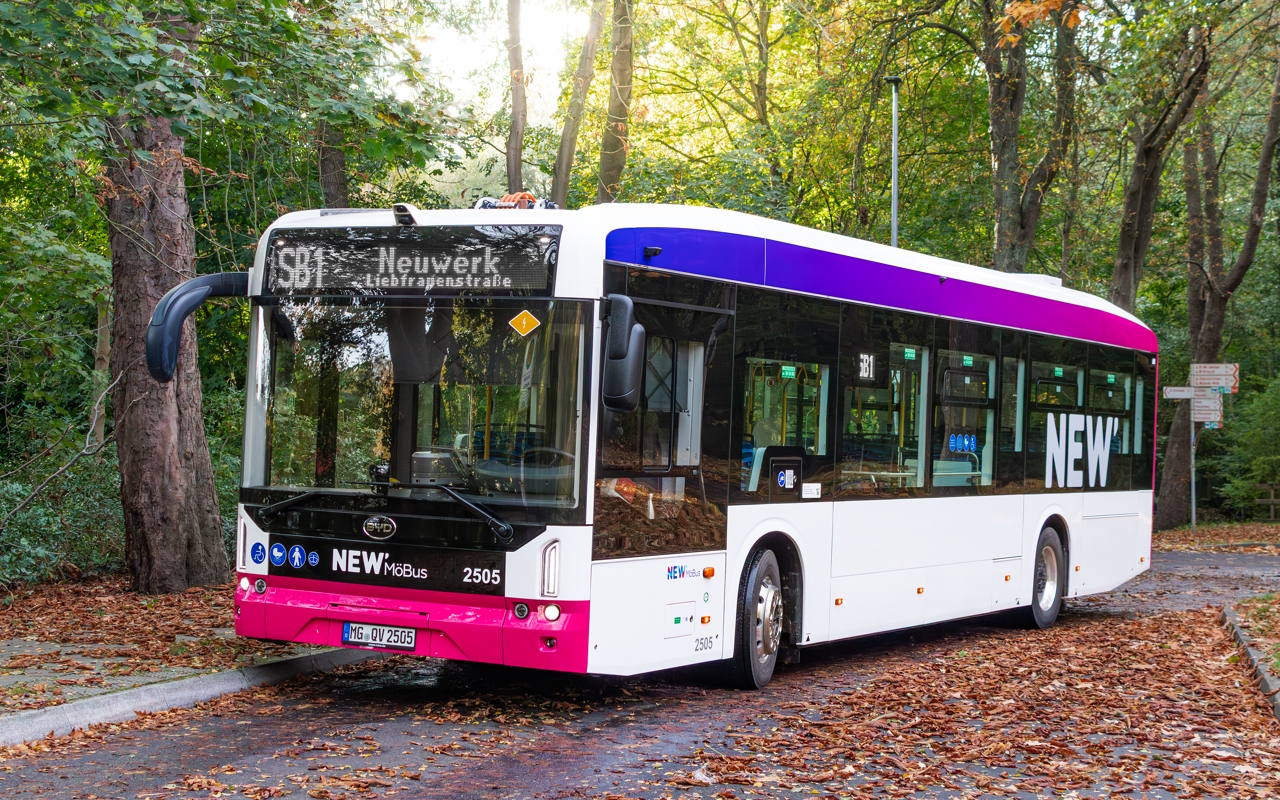 Mönchengladbach, BYD eBus B12.b # 2505