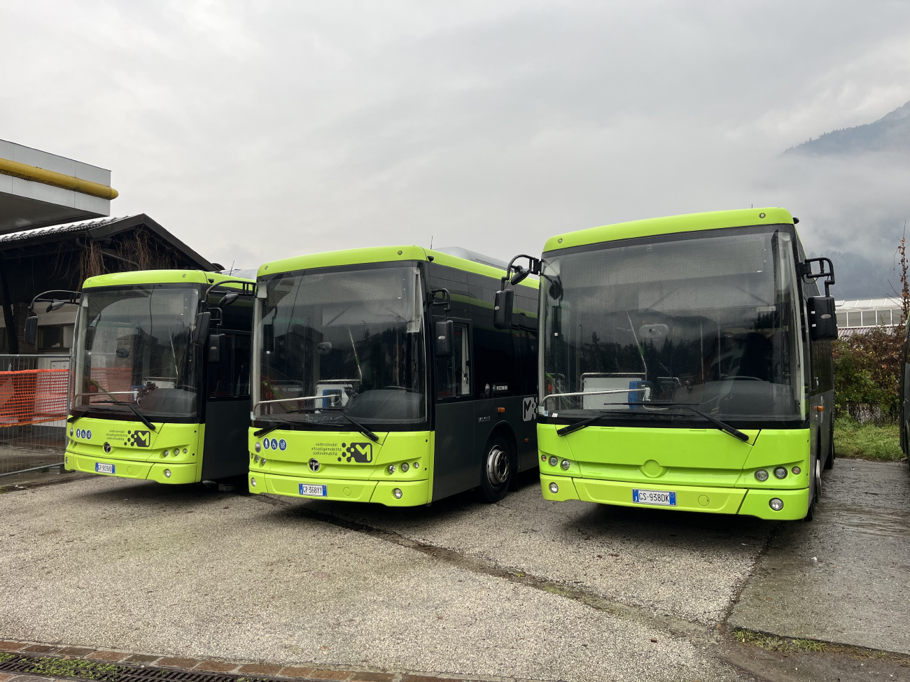 Bolzano, TEMSA MD 9 LE # TEM-3/209; Bolzano, TEMSA MD 9 LE # TEM-1/207; Bolzano, TEMSA MD 9 LE # TEM-4/210