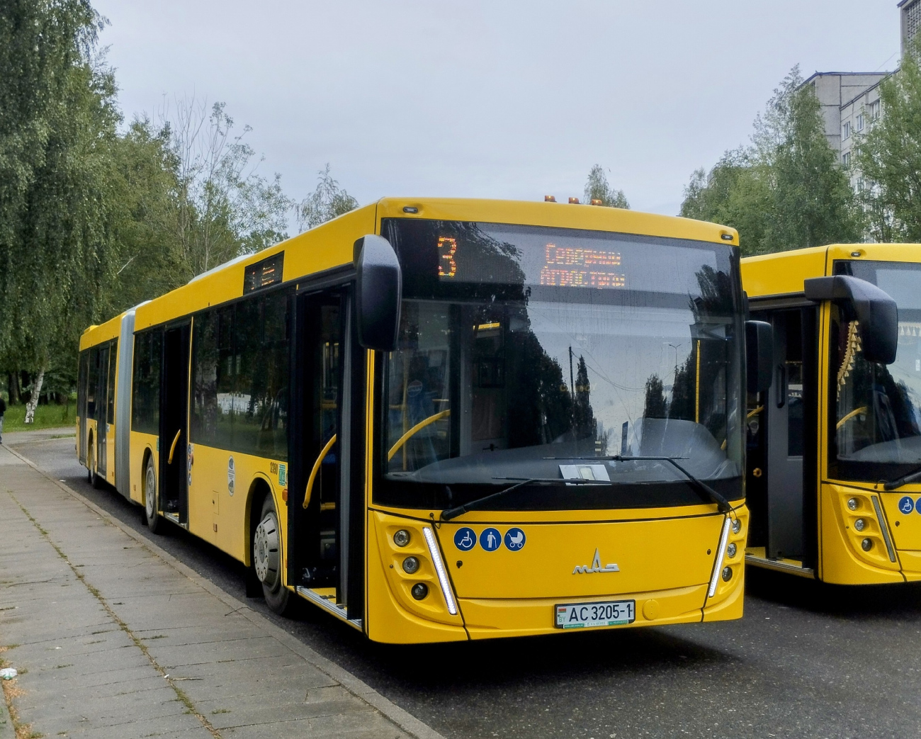 Baranovichi, MAZ-216.047 # 12390